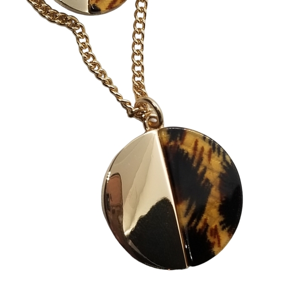 NINE WEST NWT GOLDTONED & ANIMAL PRINT PENDANT LAYERED NECKLACE - Picture 5 of 8